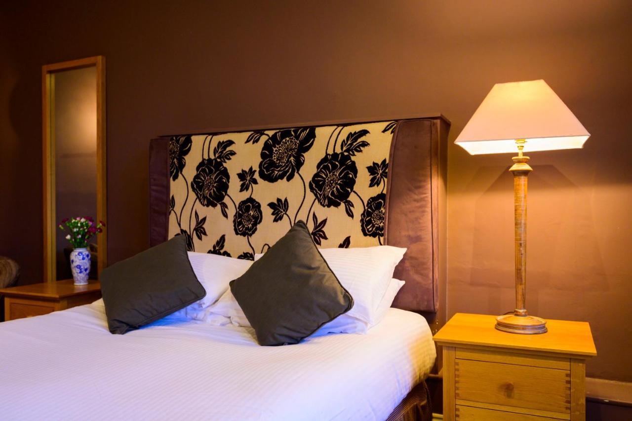 The Swan Hotel - Bradford-On-Avon Exterior foto